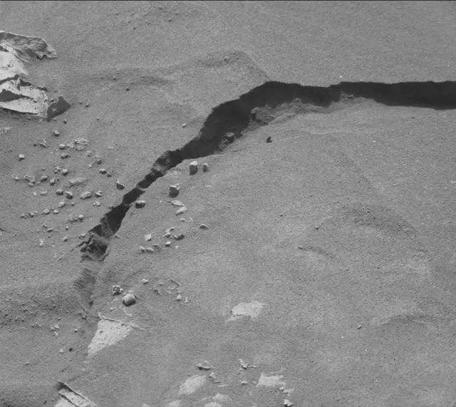 Sol 3063: Mast Camera (Mastcam)
