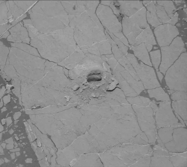 Sol 3065: Mast Camera (Mastcam)