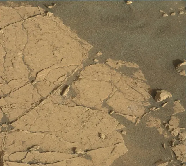 Sol 3066: Mast Camera (Mastcam)