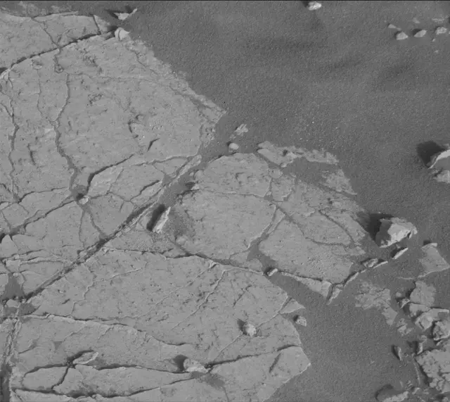 Sol 3066: Mast Camera (Mastcam)