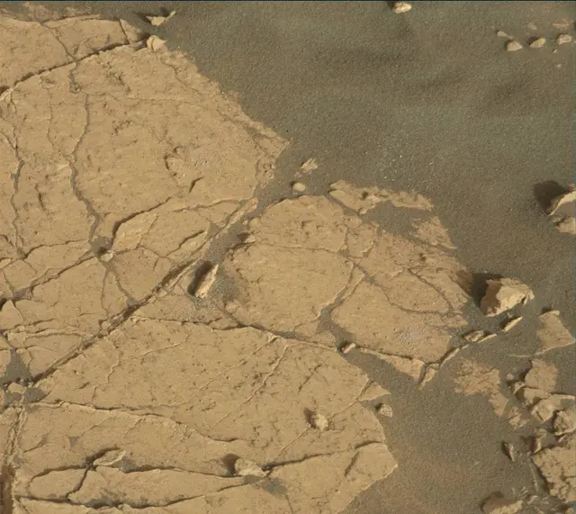 Sol 3066: Mast Camera (Mastcam)