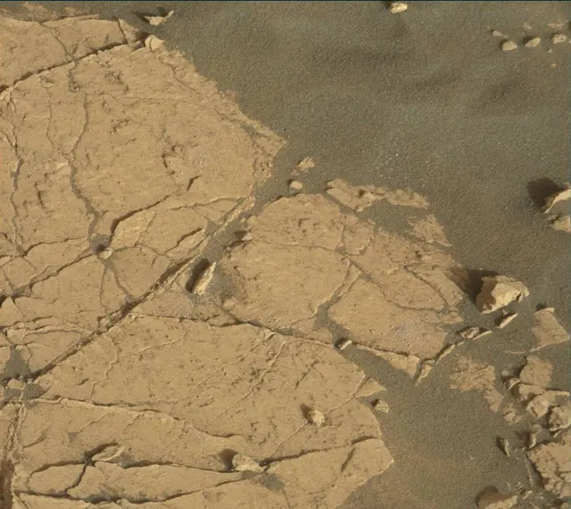Sol 3066: Mast Camera (Mastcam)