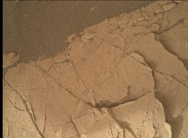 Sol 3069: Mars Hand Lens Imager (MAHLI)