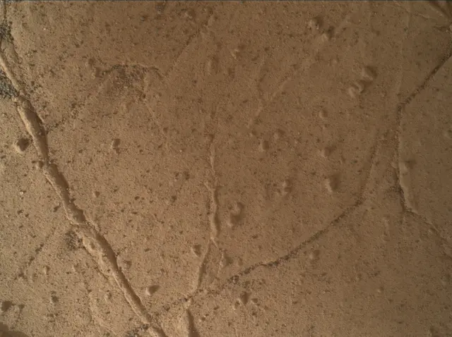 Sol 3069: Mars Hand Lens Imager (MAHLI)