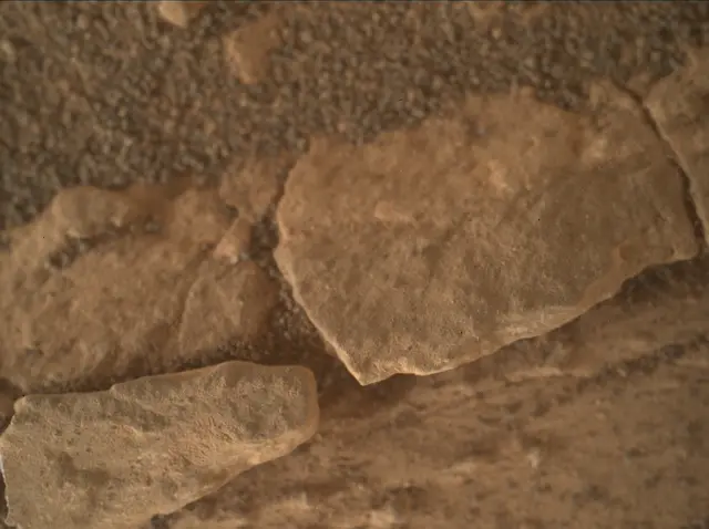 Sol 3069: Mars Hand Lens Imager (MAHLI)
