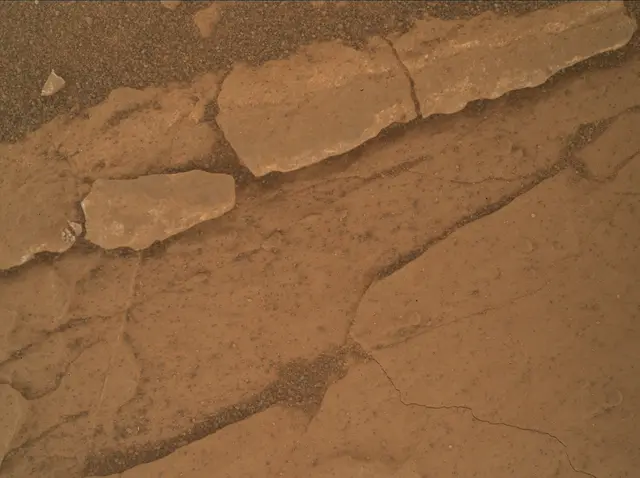 Sol 3071: Mars Hand Lens Imager (MAHLI)