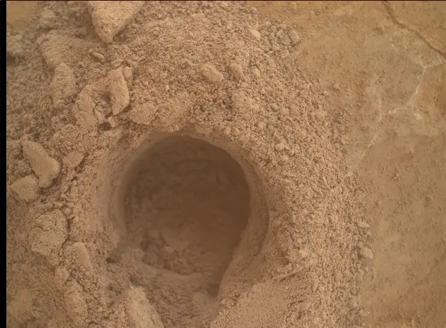 Sol 3072: Mars Hand Lens Imager (MAHLI)