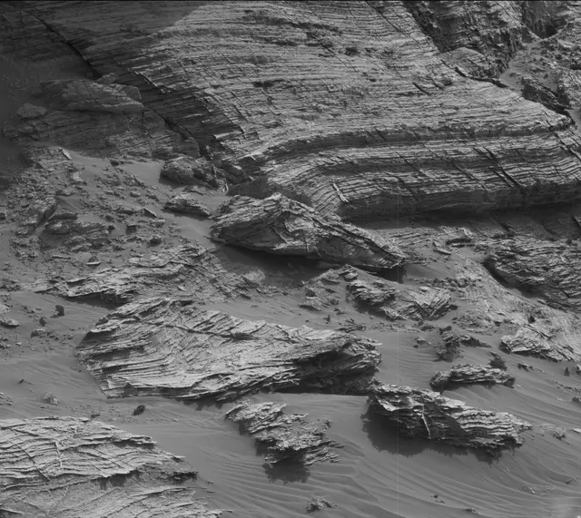 Sol 3074: Mast Camera (Mastcam)