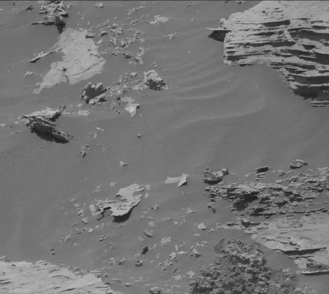 Sol 3074: Mast Camera (Mastcam)