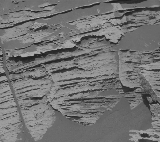 Sol 3074: Mast Camera (Mastcam)