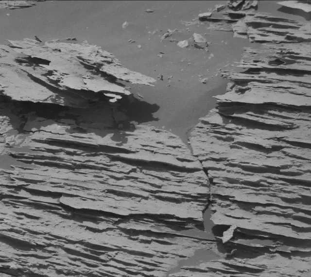 Sol 3074: Mast Camera (Mastcam)