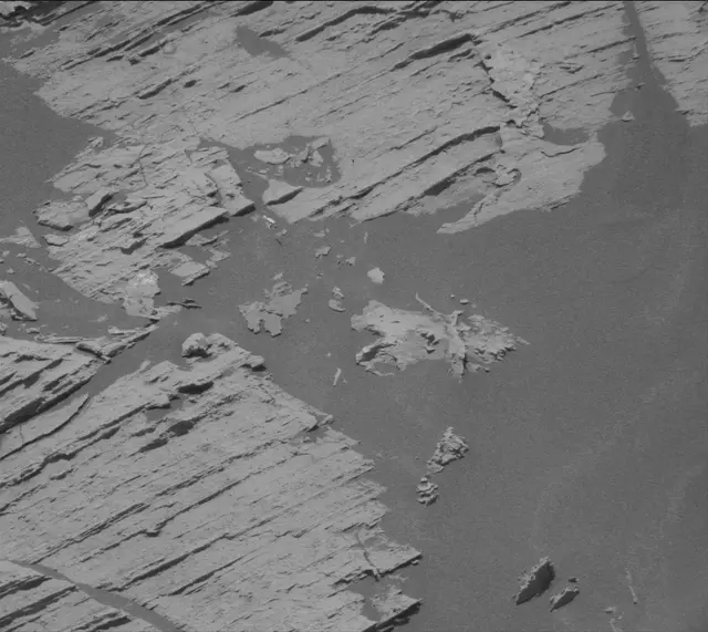 Sol 3074: Mast Camera (Mastcam)