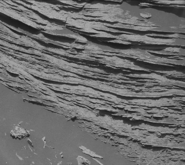 Sol 3074: Mast Camera (Mastcam)