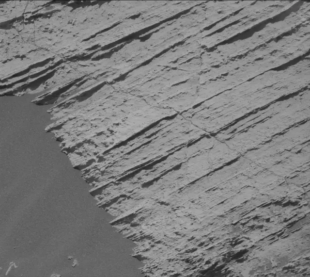 Sol 3074: Mast Camera (Mastcam)