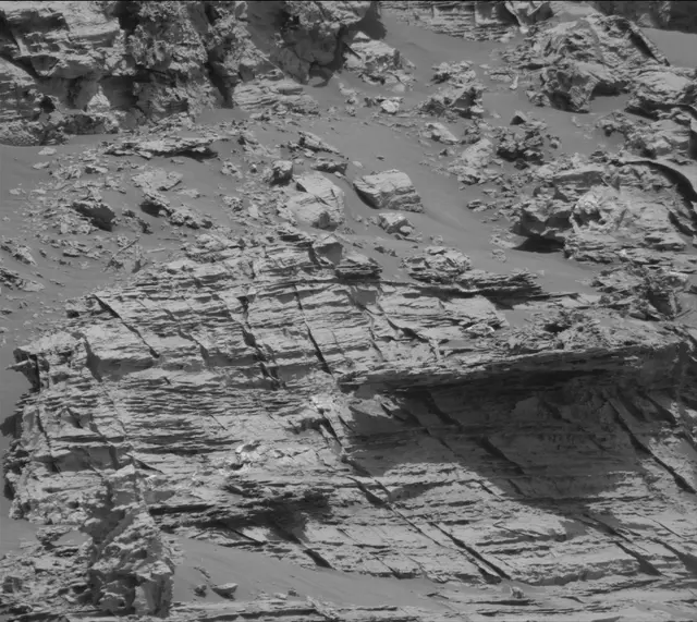 Sol 3074: Mast Camera (Mastcam)