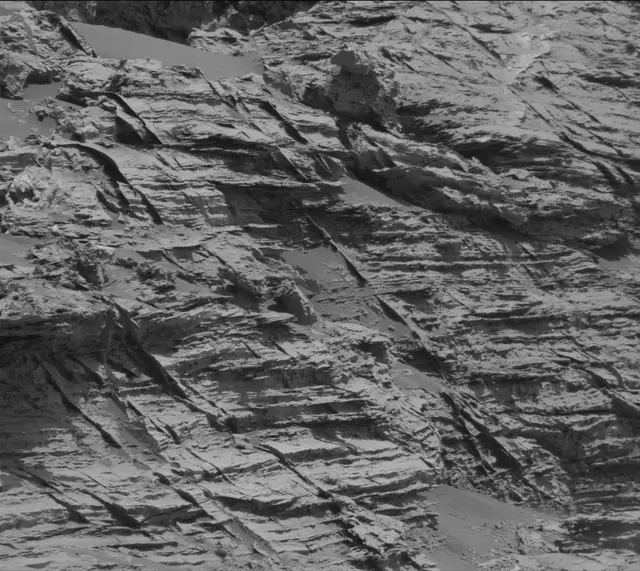 Sol 3074: Mast Camera (Mastcam)