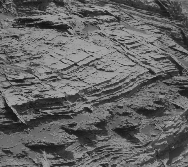 Sol 3074: Mast Camera (Mastcam)