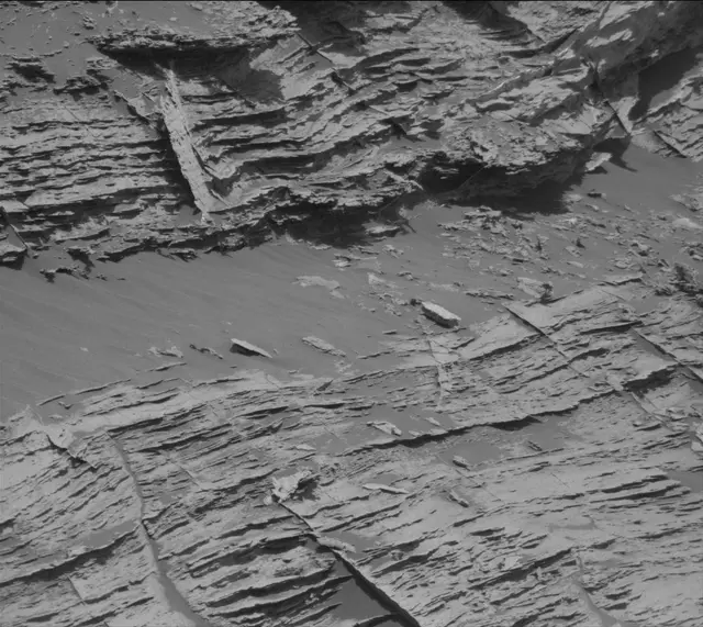 Sol 3074: Mast Camera (Mastcam)