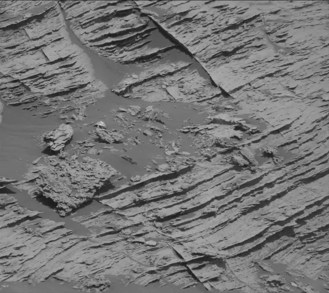 Sol 3074: Mast Camera (Mastcam)