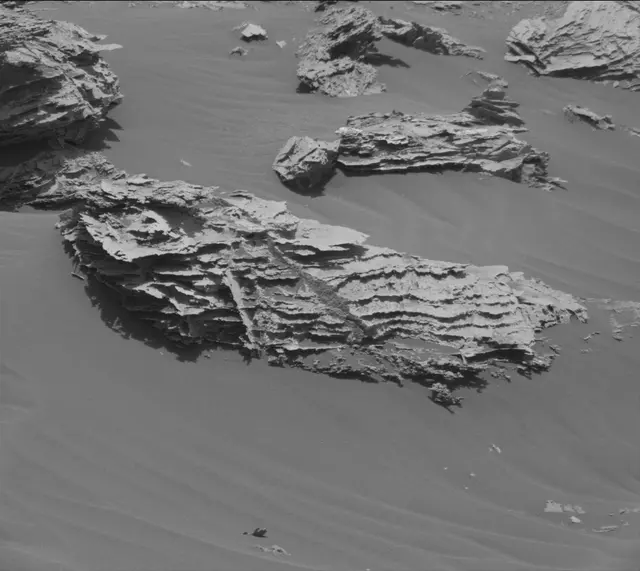 Sol 3076: Mast Camera (Mastcam)