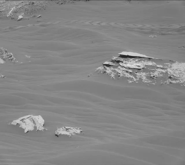 Sol 3076: Mast Camera (Mastcam)