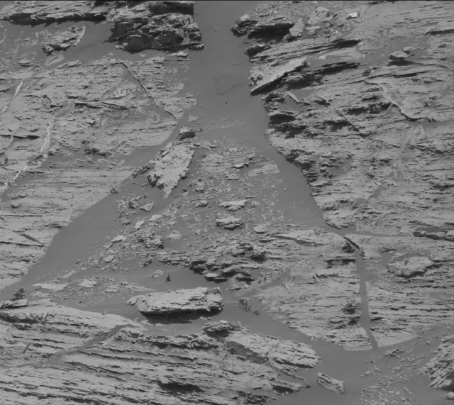 Sol 3076: Mast Camera (Mastcam)