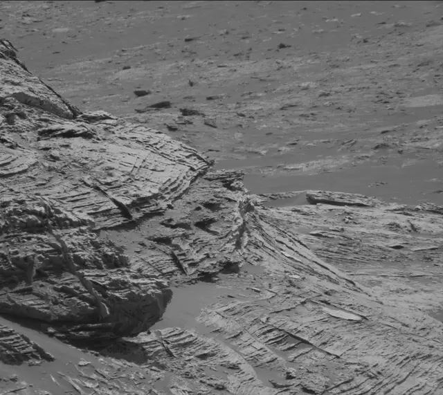 Sol 3076: Mast Camera (Mastcam)