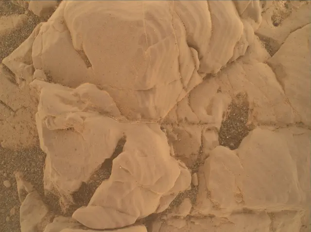 Sol 3076: Mars Hand Lens Imager (MAHLI)