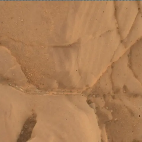 Sol 3076: Mars Hand Lens Imager (MAHLI)