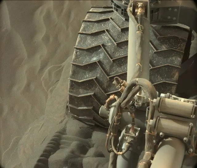 Sol 3078: Mast Camera (Mastcam)