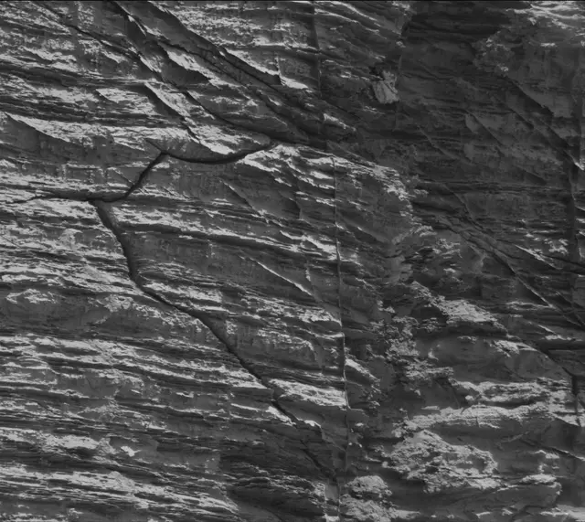 Sol 3078: Mast Camera (Mastcam)