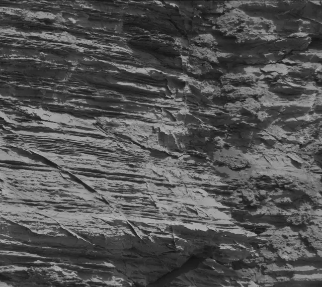 Sol 3078: Mast Camera (Mastcam)