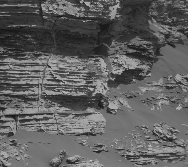 Sol 3078: Mast Camera (Mastcam)