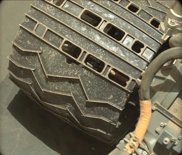 Sol 3079: Mast Camera (Mastcam)