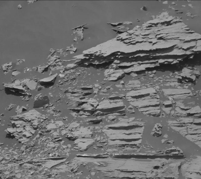 Sol 3079: Mast Camera (Mastcam)