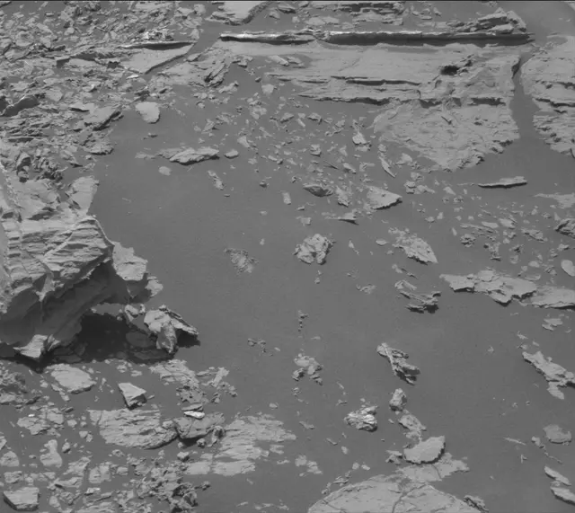 Sol 3079: Mast Camera (Mastcam)