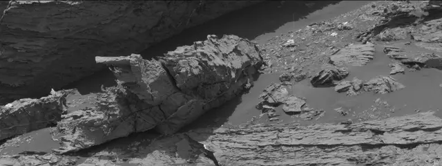 Sol 3081: Mast Camera (Mastcam)