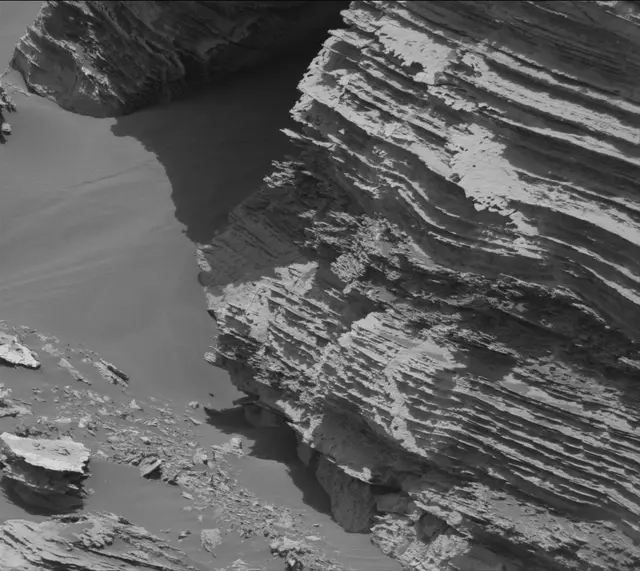 Sol 3081: Mast Camera (Mastcam)