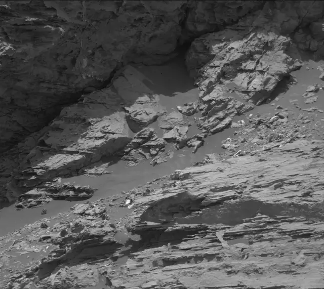 Sol 3081: Mast Camera (Mastcam)