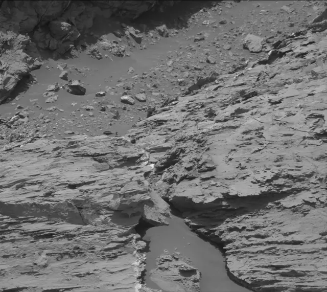 Sol 3081: Mast Camera (Mastcam)