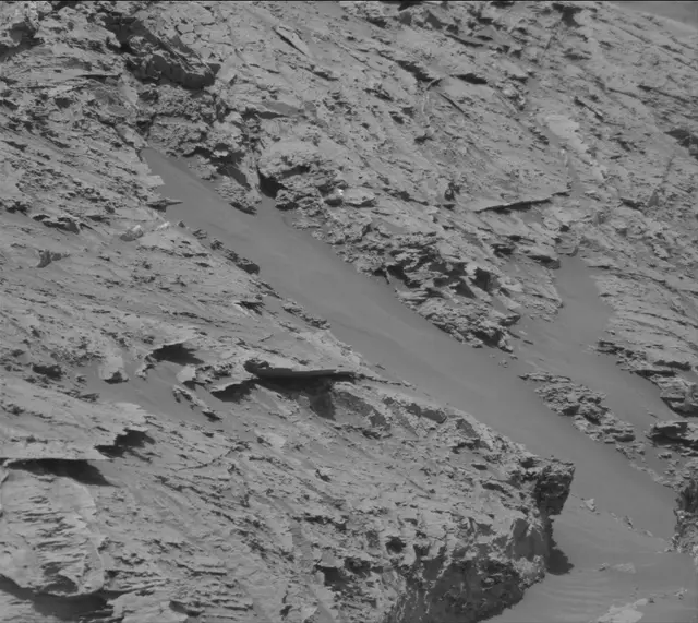 Sol 3081: Mast Camera (Mastcam)