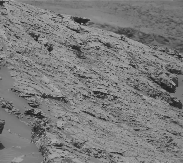 Sol 3081: Mast Camera (Mastcam)