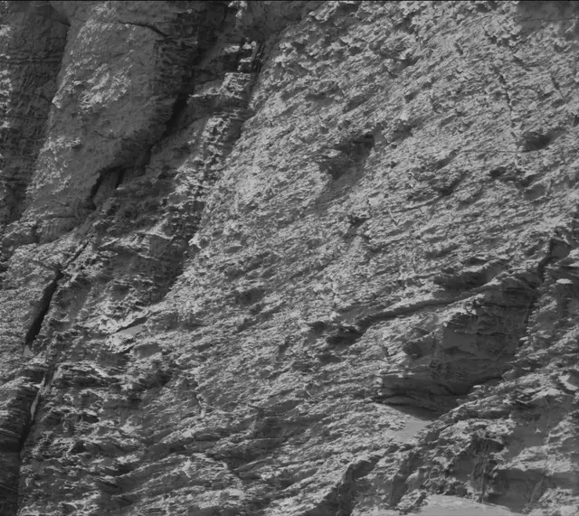 Sol 3081: Mast Camera (Mastcam)