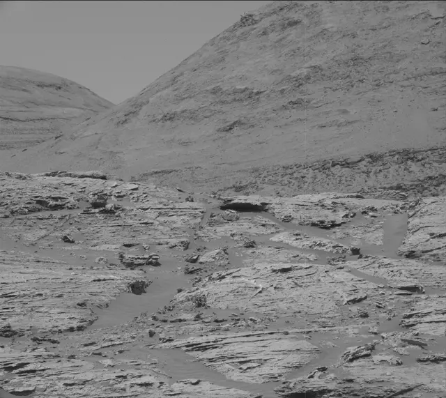 Sol 3083: Mast Camera (Mastcam)