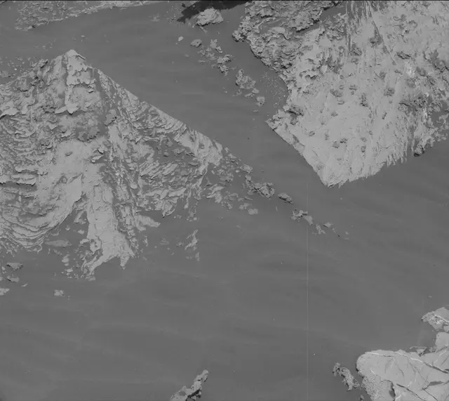 Sol 3083: Mast Camera (Mastcam)