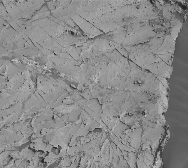 Sol 3083: Mast Camera (Mastcam)