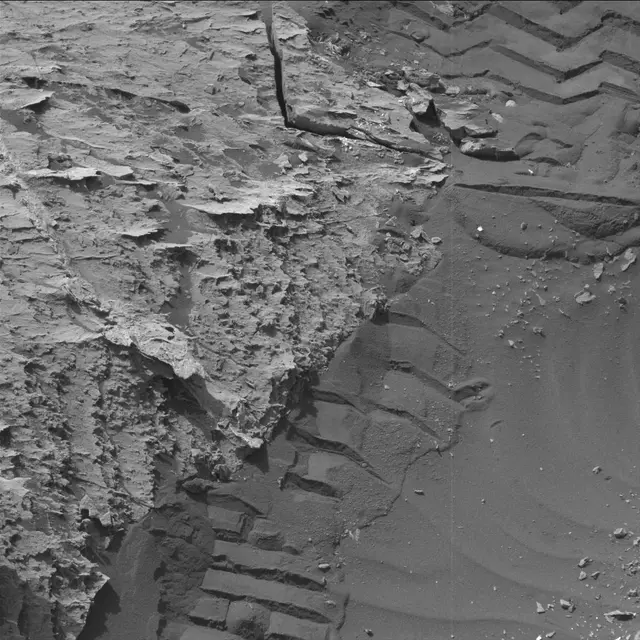 Sol 3083: Mast Camera (Mastcam)