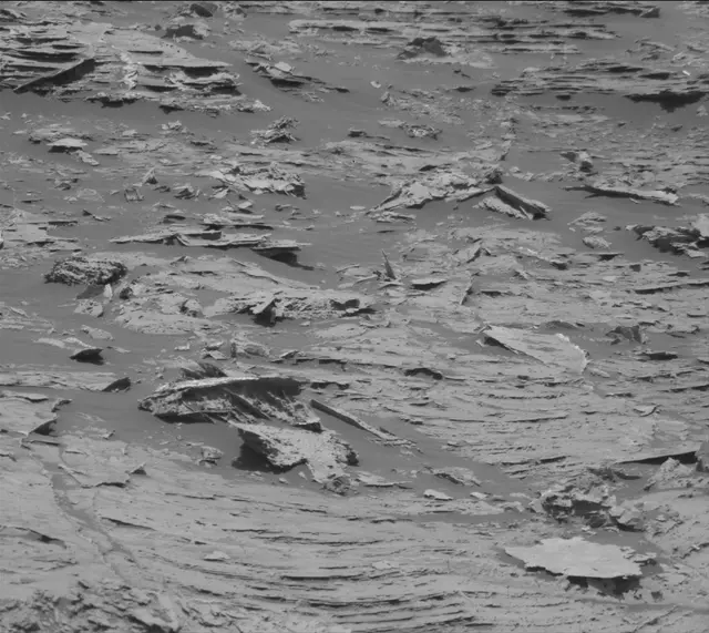 Sol 3083: Mast Camera (Mastcam)