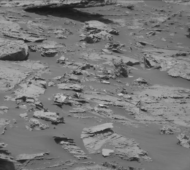 Sol 3083: Mast Camera (Mastcam)