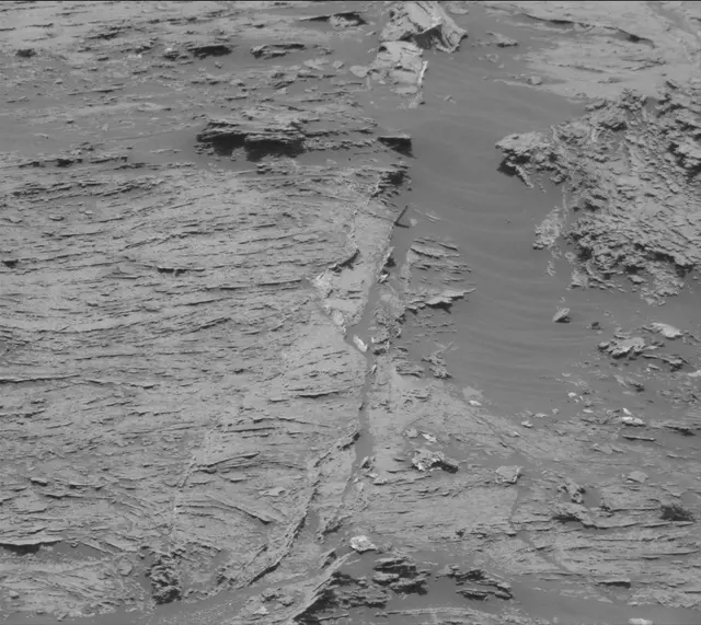 Sol 3083: Mast Camera (Mastcam)